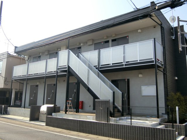 リブリ・AKの外観