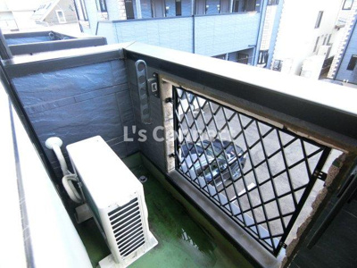 【バルコニー】 | ベルパーク南吉成Ｂ | ２階のお部屋で洗濯物もたくさん干せます。