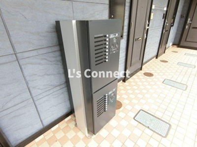 【その他共用部分】 | ベルパーク南吉成Ｂ | 宅配ＢＯＸ付きでいつでも荷物を受け取れます。