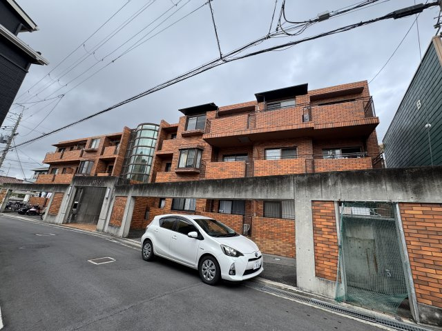 エステート松尾の外観