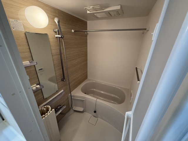 豊中市末広町１丁目の賃貸マンションの浴室