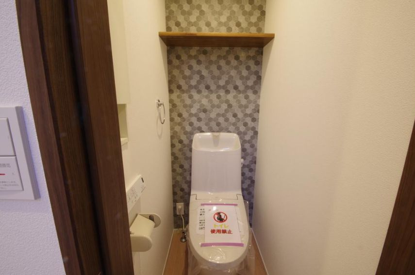 所沢市所沢新町　新築戸建　全１棟のトイレ