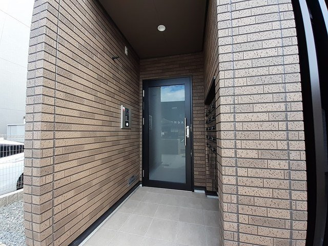 京楽　ＫＹＯＲＡＫＵのエントランス