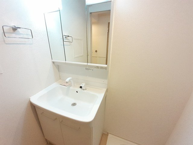 京楽　ＫＹＯＲＡＫＵの洗面所