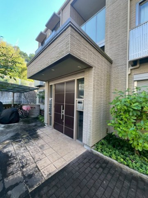 【エントランス】 | エスポワールアイ北春日丘