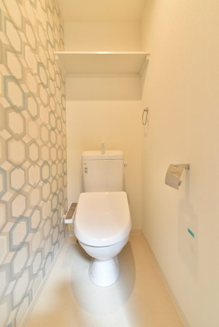 Ｃｈｅｒｉｍ烏森Ｅａｓｔ　名古屋市賃貸　仲介手数料無料のトイレ