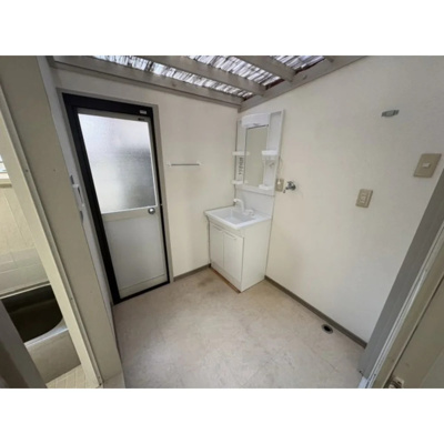 【洗面所】 | 高槻市淀の原町貸家