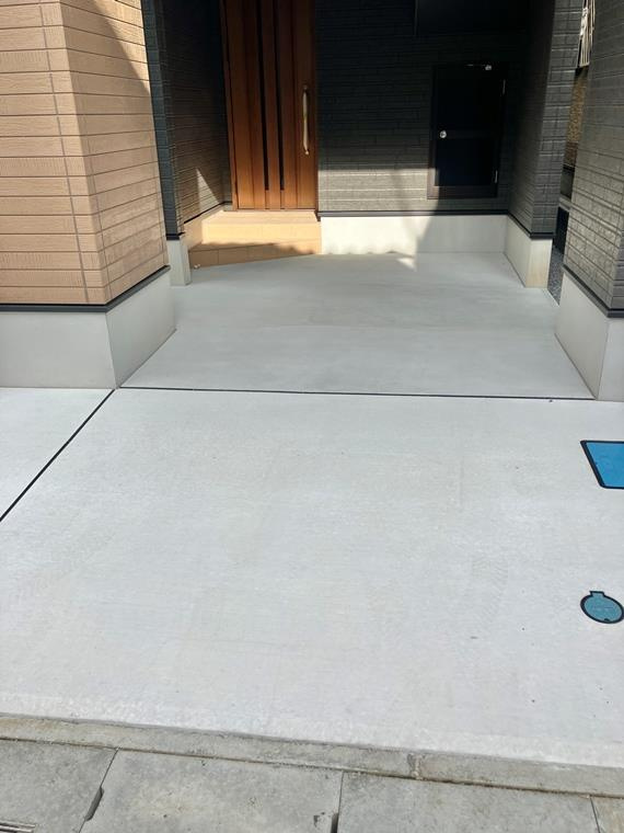 大沢戸建の駐車場