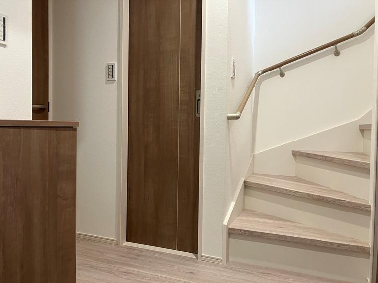 大沢戸建のロビー