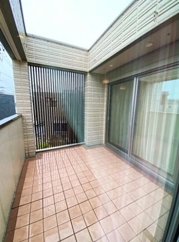 茅ヶ崎市菱沼1丁目　中古戸建のバルコニー|外からの目が気にならないバルコニーで洗濯物が干せます