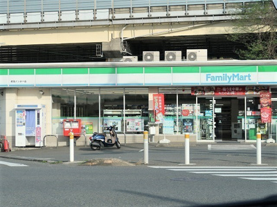 【周辺】 | シルバンブリーズ | コンビニ「ファミリーマート　都筑インター店まで633m」