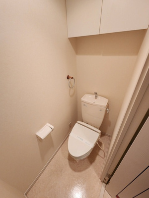 【トイレ】 | フォートレスニイヤ | ※同タイプ別部屋の写真です。（6階）