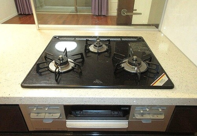 【設備】 | ロイヤルシーズン新宿柏木 | 3口ガスコンロ　※内装前