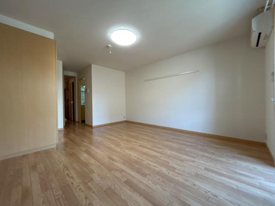 【内装】 | プリオール | 洋室