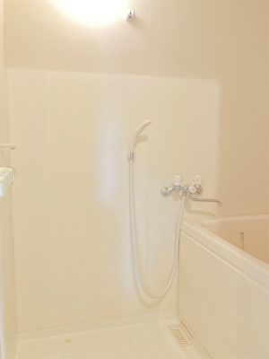 勝山ビルの浴室