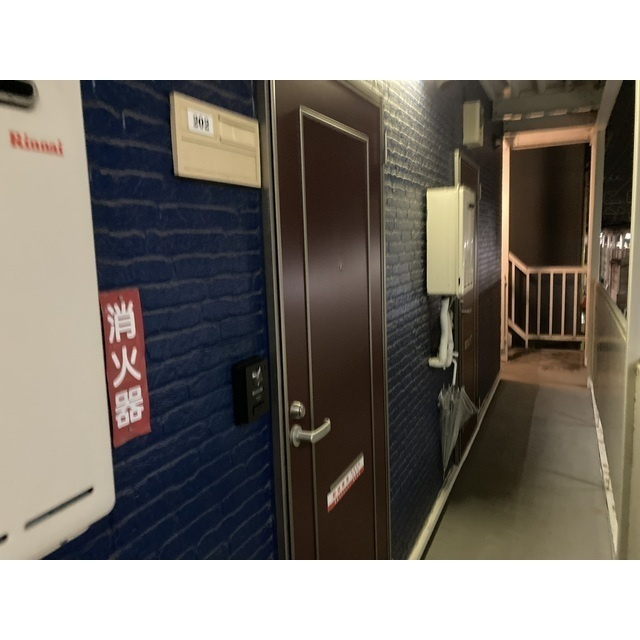 第100オーナーズビルの玄関