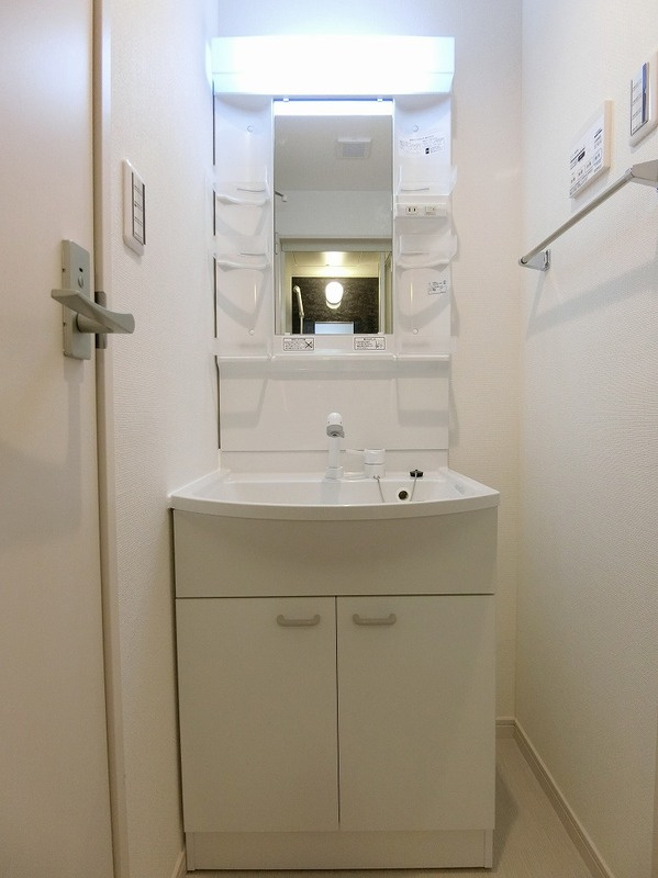 リブリ・三鷹の洗面所