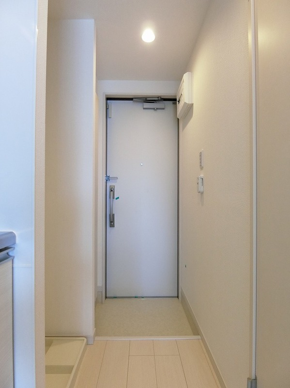 リブリ・三鷹の玄関