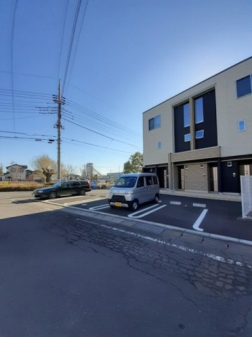 グランセレーノの駐車場|駐車場があるので、車を買う予定の方も安心です