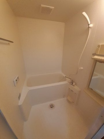 アエラⅡＢ棟の浴室|きれいなお風呂です