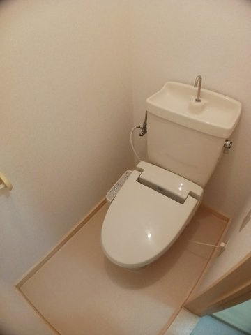 ニューシティーＡのトイレ|落ち着いたトイレです