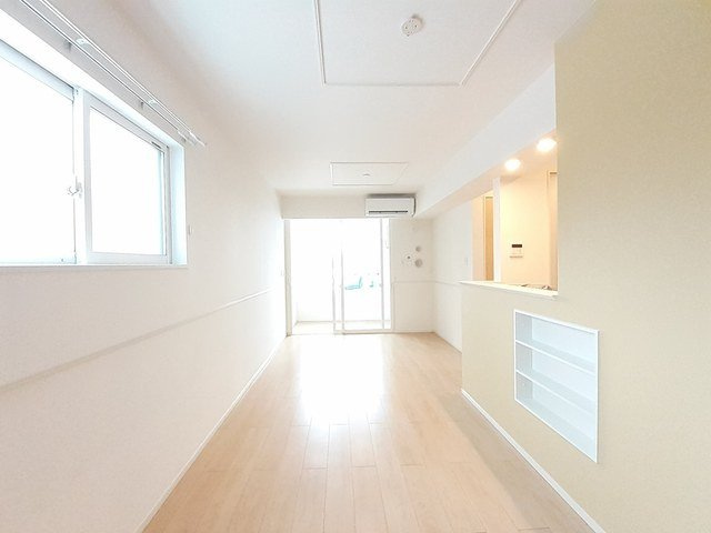 サニーハイムＡの居間・リビング|ゆったりとしたリビングです