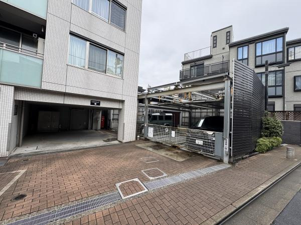 【駐車場】 | イニシアイオ目黒学芸大学 | 空き状況に関しましてはお気軽にお問合せ下さいませ。
