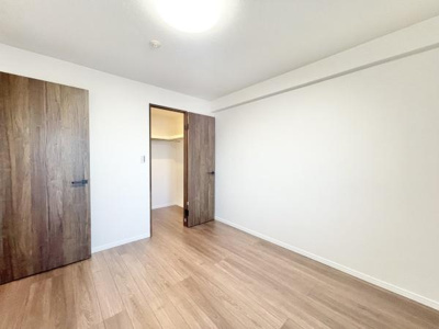 【洋室】 | 藤和浜寺公園ホームズ駅前通り | 本を読んだり趣味の時間を楽しんだり家の中でひとり静かになれる空間