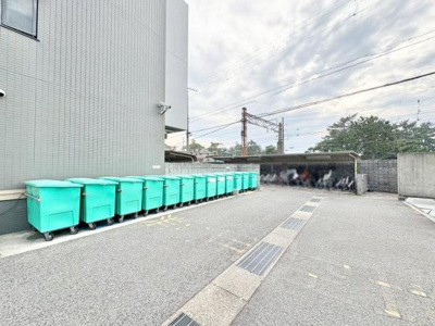 【その他共用部分】 | 藤和浜寺公園ホームズ駅前通り | 清潔に維持されている共用部。住む方のマナーの良さが感じられます！