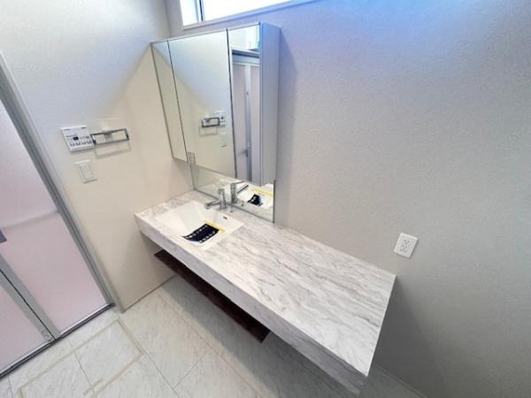 【独立洗面台】