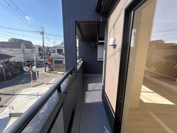 【バルコニー】