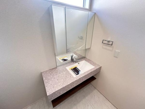 【独立洗面台】