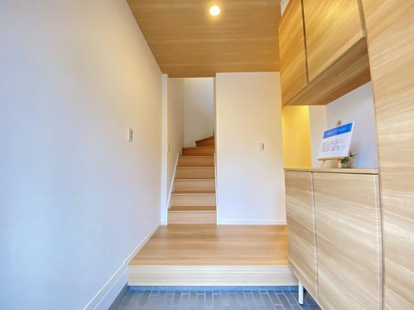 【玄関】 | 西区樫野台4丁目　中古戸建