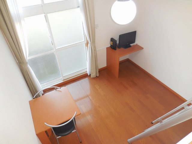 レオパレス広瀬の居間・リビング|約6帖の洋室です♪