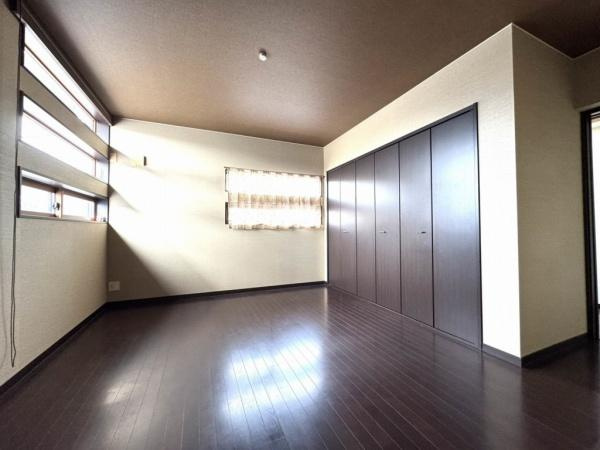 新別府町城元・中古戸建の寝室