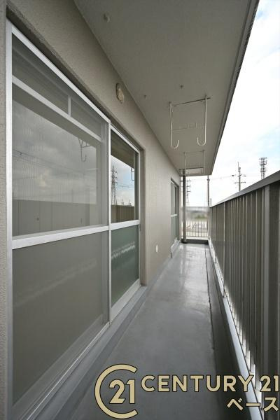 サングレース大和高田のバルコニー|■現地撮影写真■日当たりのよいバルコニー！洗濯物もよく乾きます！