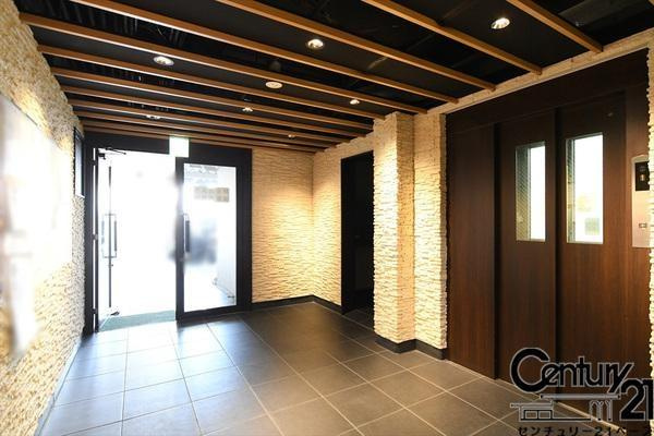 サングレース大和高田のエントランス|■現地撮影写真■令和７年１０月リフォーム済み！