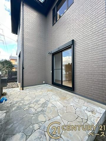 香芝市旭ケ丘５丁目　一戸建の庭|■現地撮影写真■多用途に使用可能！ちょっとしたお庭があります！
