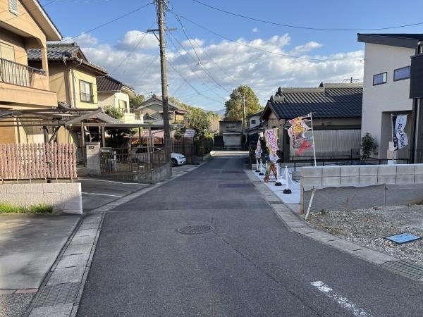 豊田市平戸橋町永和　全5棟・5号棟の前面道路含む現地写真|前面道路です。