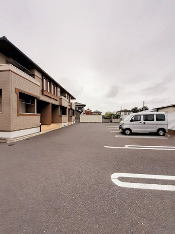 ハピネス　ガーデンの駐車場|駐車場があるので、車を買う予定の方も安心です