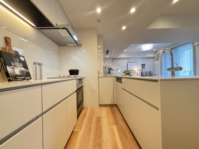 レジデンシア春日安藤坂のキッチン