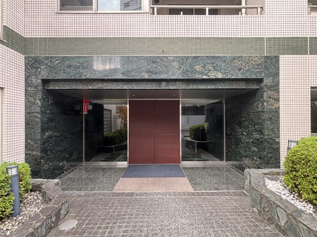 レジデンシア春日安藤坂