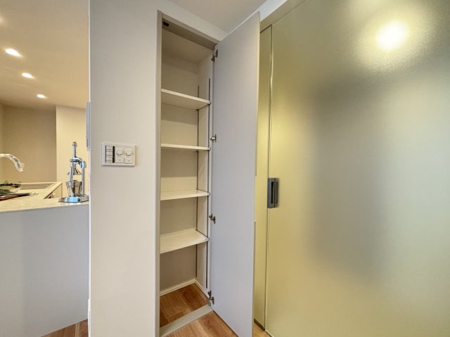 レジデンシア春日安藤坂の収納