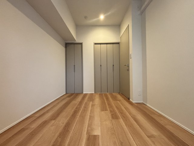 レジデンシア春日安藤坂の洋室