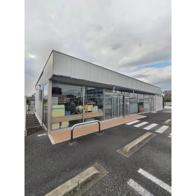 三橋1丁目35番地店舗