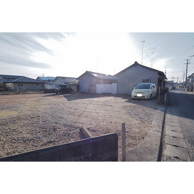 岐阜市野一色７丁目の一戸建ての駐車場