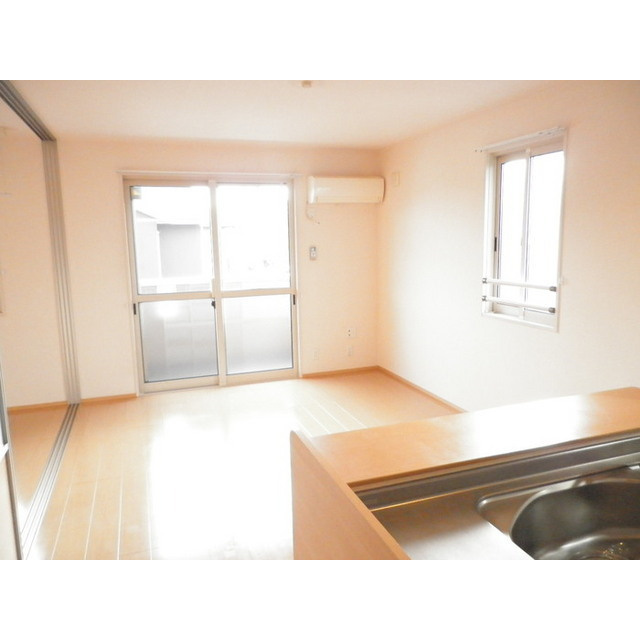 各務原市鵜沼三ツ池町２丁目のアパートの内装