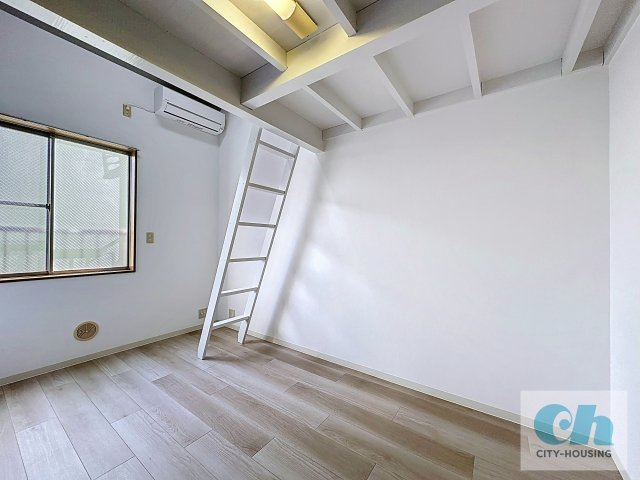 蒲田弐番館 205号室の居間・リビング