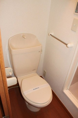 【その他】 | レオパレスシャトーＣ | トイレの奥がお風呂となります