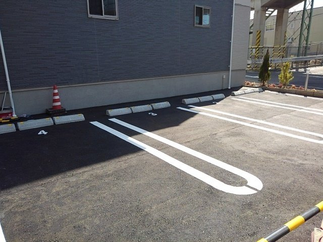 リアン　鳳の駐車場